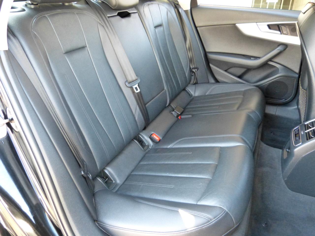 Audi A4 2.0T Premium Sedan 2017