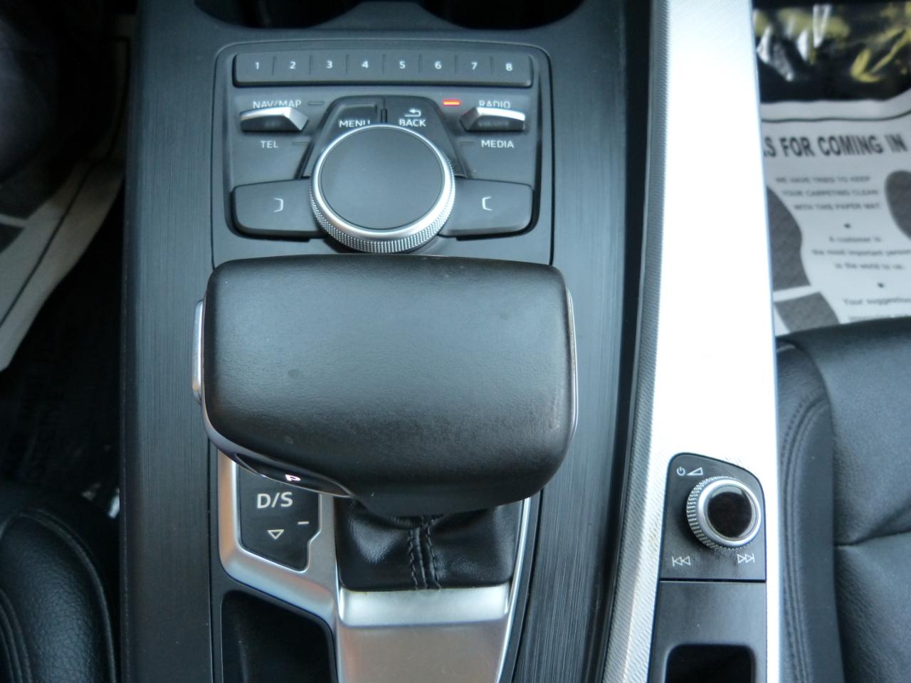 Audi A4 2.0T Premium Sedan 2017