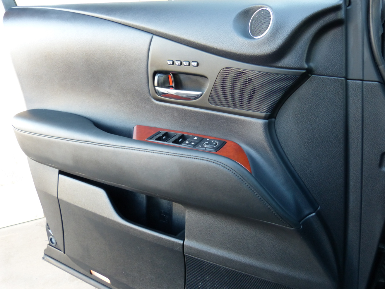 Lexus RX 450h FWD 2010 Lexus RX 450h FWD 2010