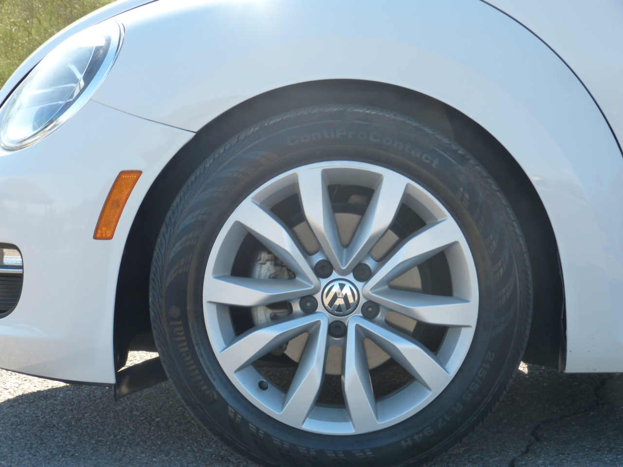 Volkswagen Beetle 2.0T Turbo Convertible 2013 Volkswagen Beetle 2.0T Turbo Convertible 2013