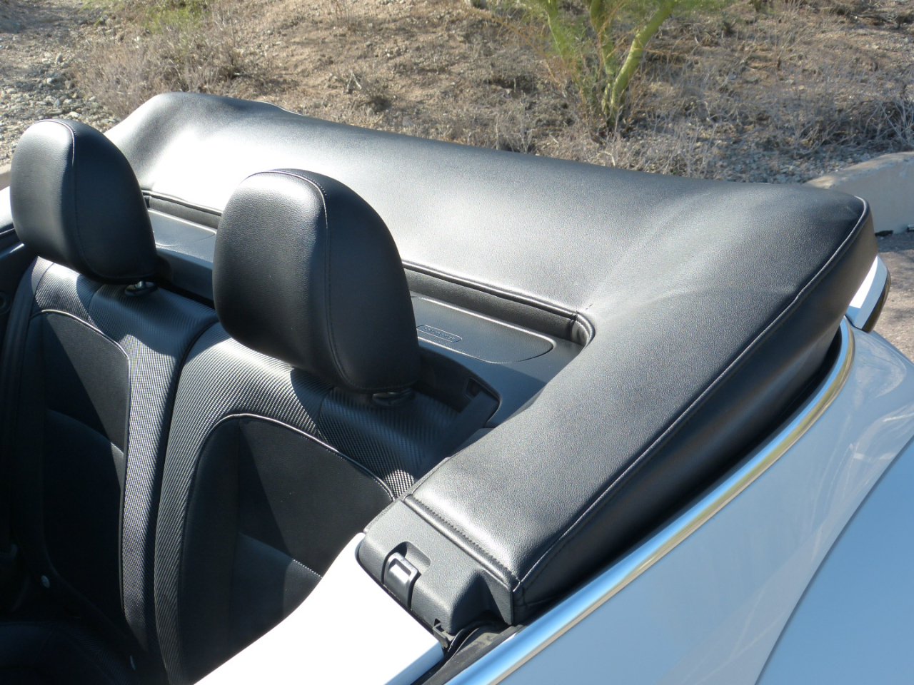 Volkswagen Beetle 2.0T Turbo Convertible 2013 Volkswagen Beetle 2.0T Turbo Convertible 2013