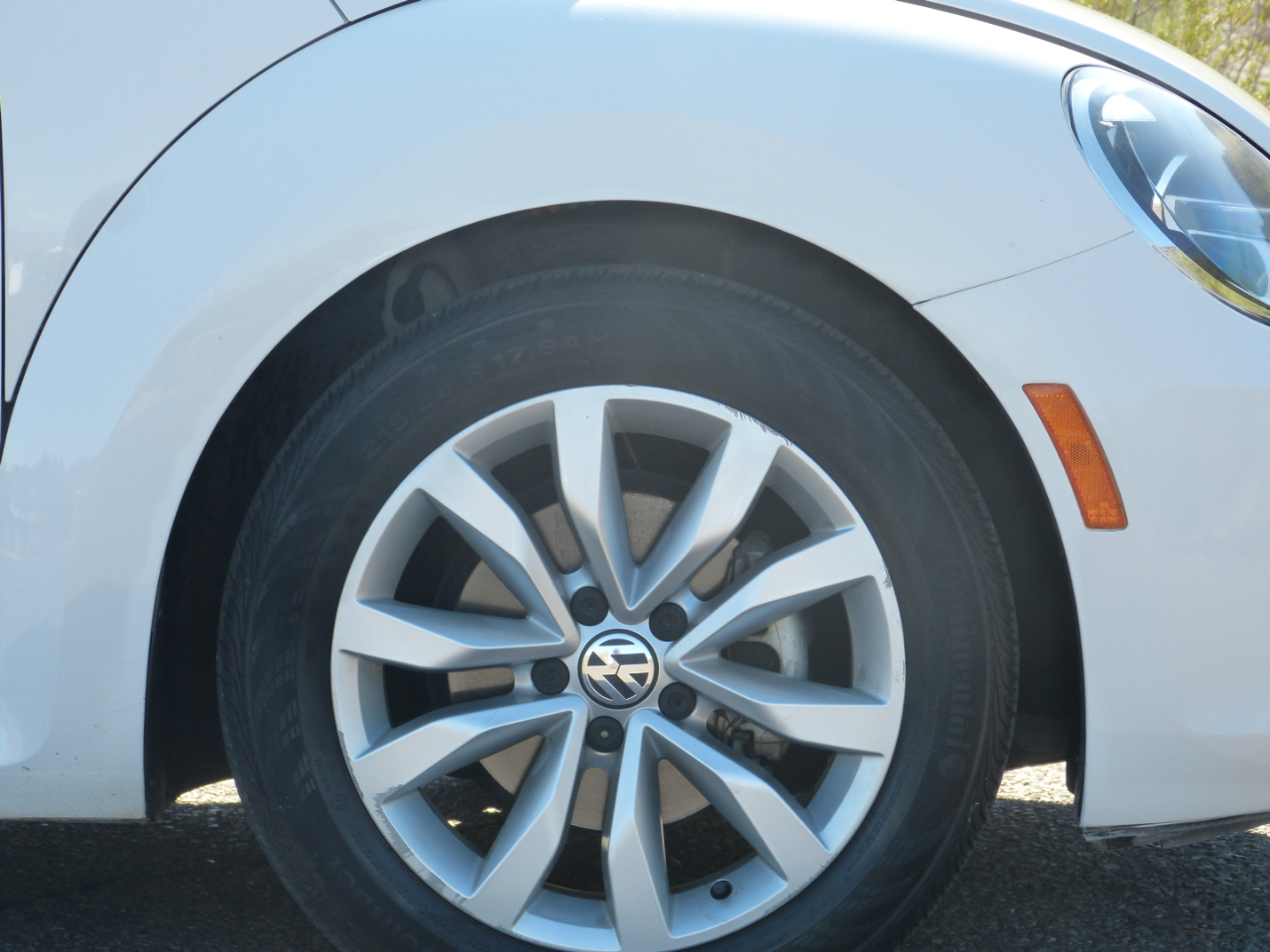 Volkswagen Beetle 2.0T Turbo Convertible 2013 Volkswagen Beetle 2.0T Turbo Convertible 2013