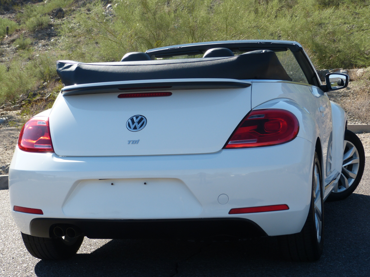 Volkswagen Beetle 2.0T Turbo Convertible 2013 Volkswagen Beetle 2.0T Turbo Convertible 2013