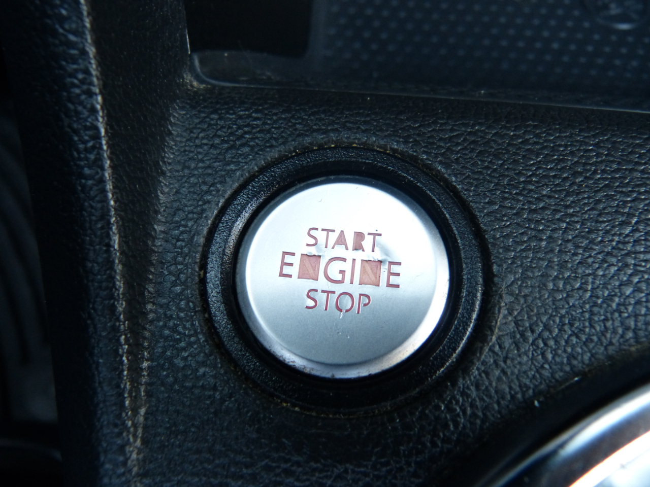 Volkswagen Beetle 2.0T Turbo Convertible 2013 Volkswagen Beetle 2.0T Turbo Convertible 2013