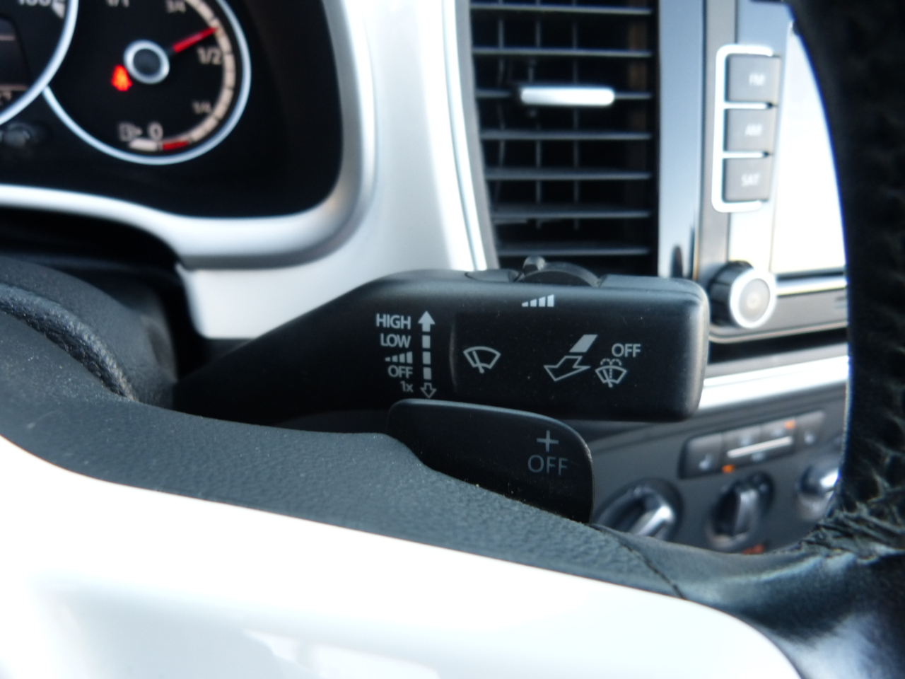 Volkswagen Beetle 2.0T Turbo Convertible 2013 Volkswagen Beetle 2.0T Turbo Convertible 2013