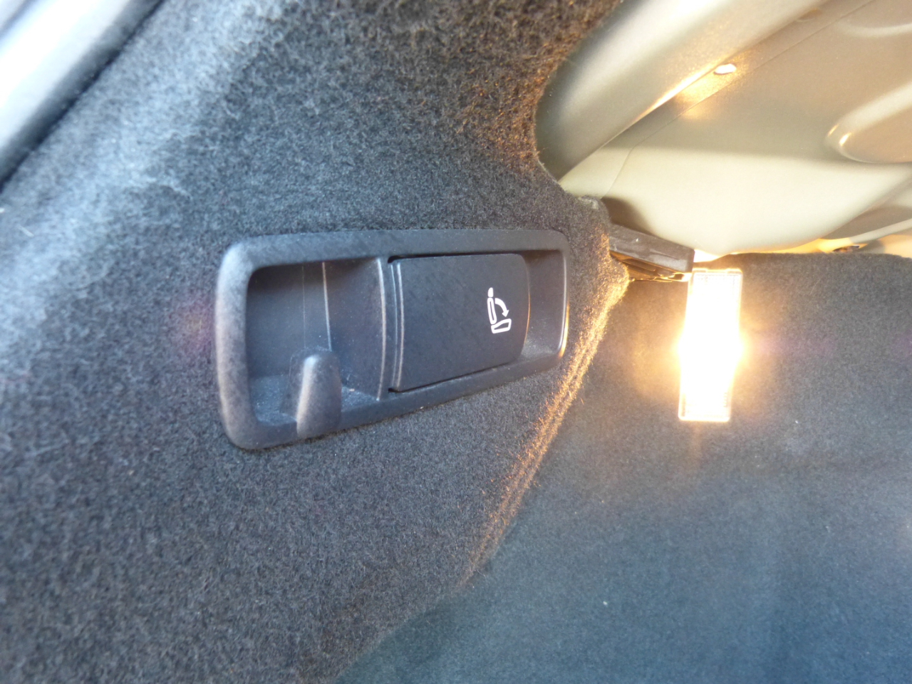 Volkswagen Beetle 2.0T Turbo Convertible 2013 Volkswagen Beetle 2.0T Turbo Convertible 2013