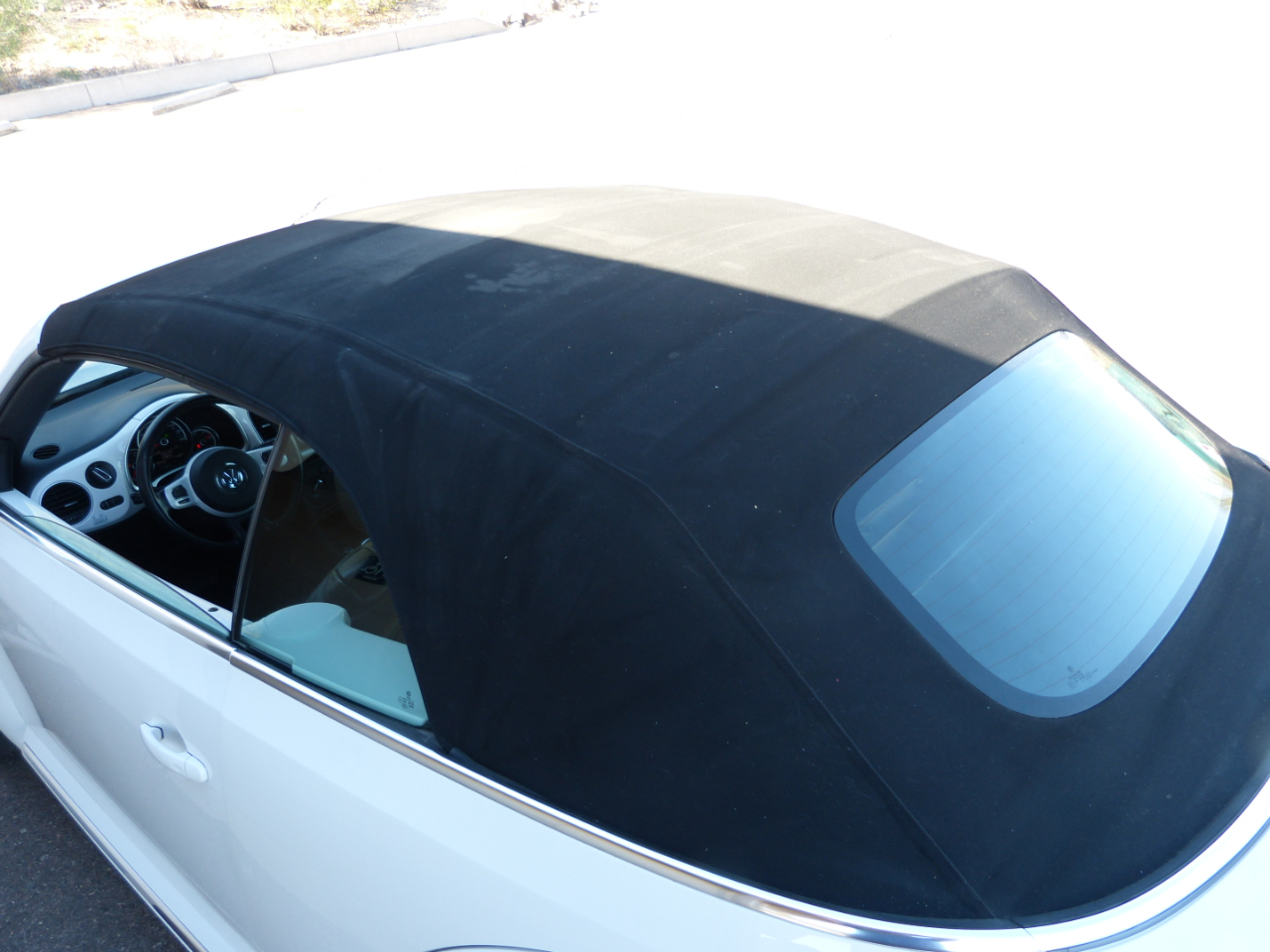 Volkswagen Beetle 2.0T Turbo Convertible 2013 Volkswagen Beetle 2.0T Turbo Convertible 2013