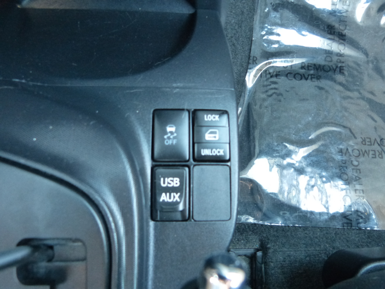 Scion iQ 3-Door Hatchback AT 2013 Scion iQ 3-Door Hatchback AT 2013