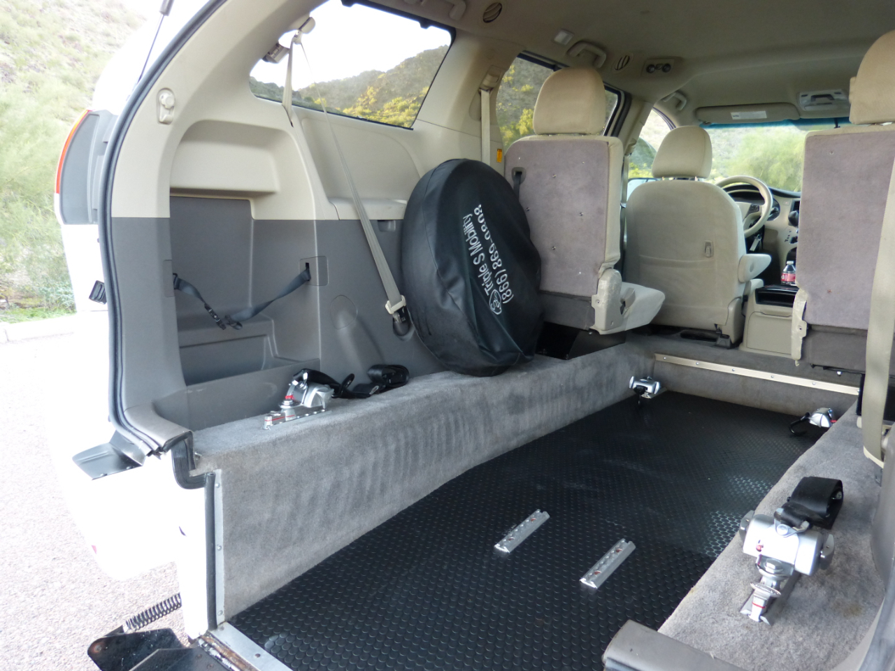 Toyota Sienna  2012 Toyota Sienna  2012