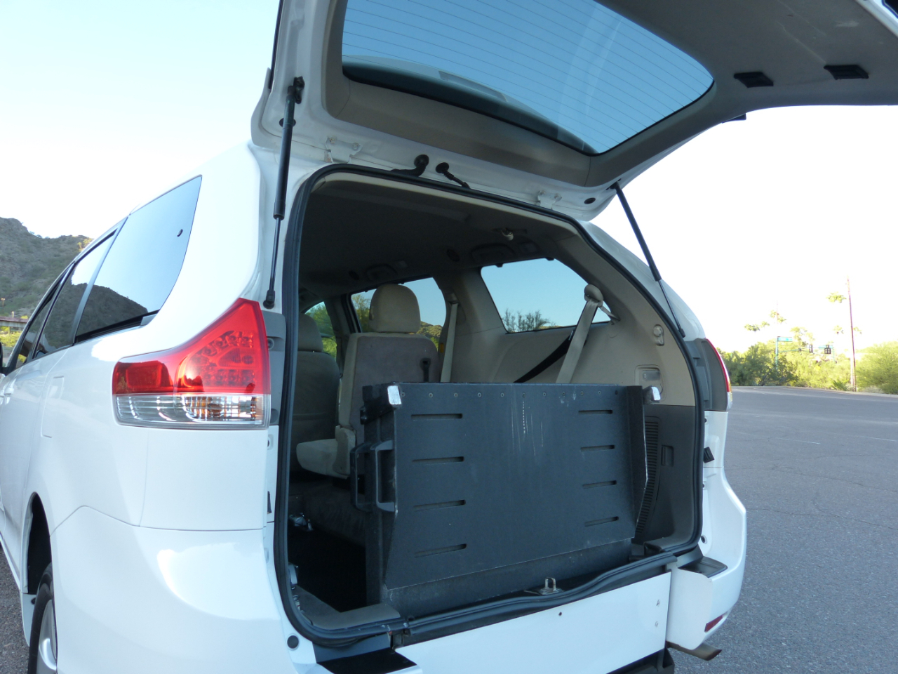Toyota Sienna  2012 Toyota Sienna  2012