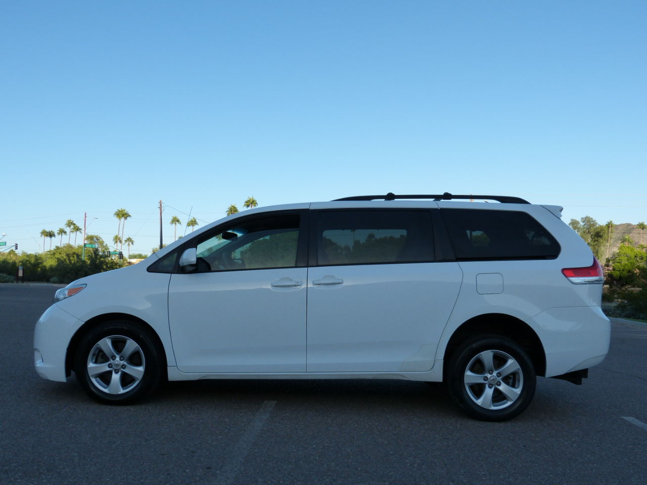 Toyota Sienna  2012 Toyota Sienna  2012