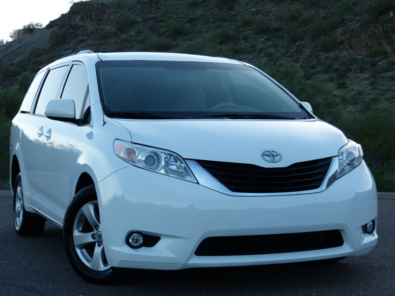 Toyota Sienna  2012 Toyota Sienna  2012