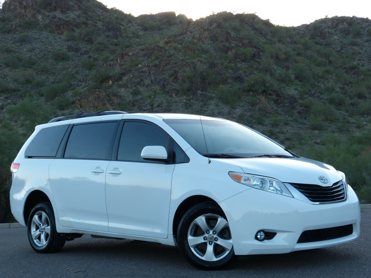 Toyota Sienna  2012 Toyota Sienna  2012