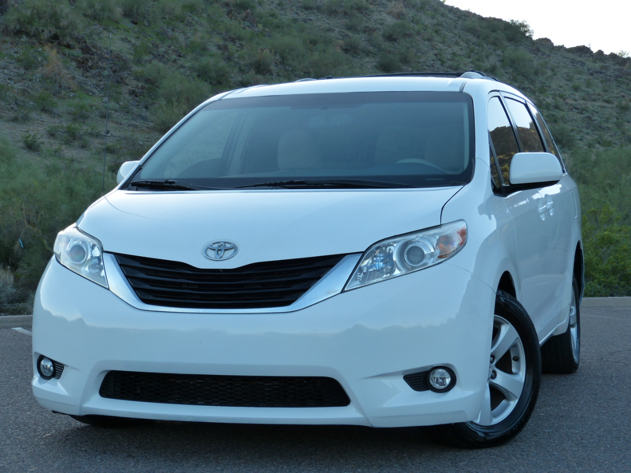 Toyota Sienna  2012 Toyota Sienna  2012