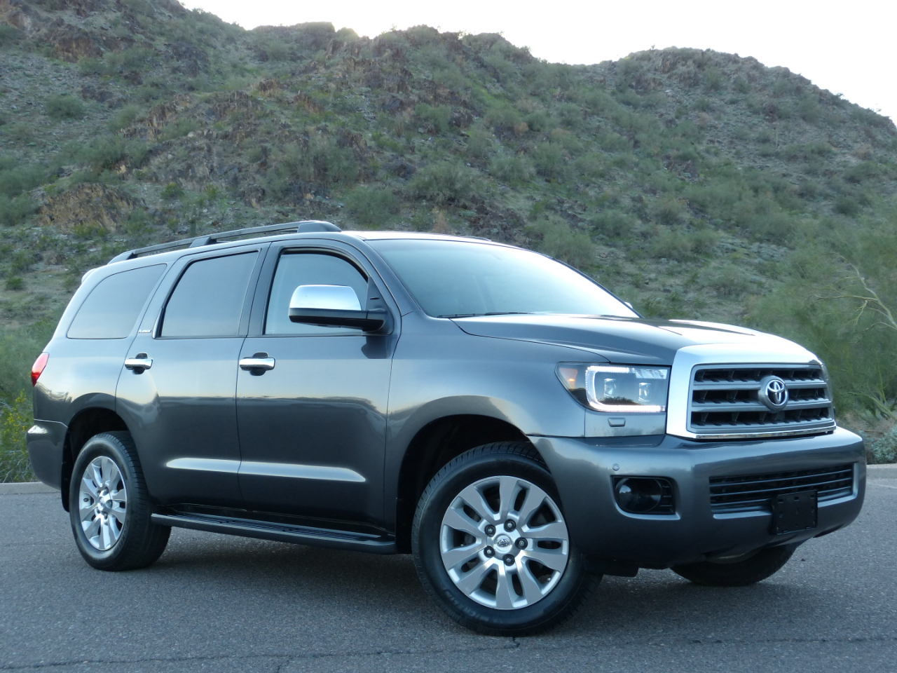 Toyota Sequoia Plantium 2WD 2014 Toyota Sequoia Plantium 2WD 2014
