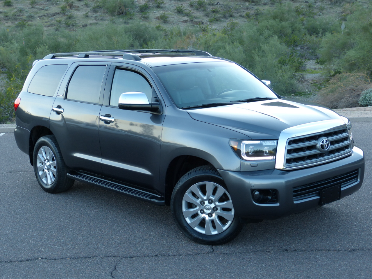 Toyota Sequoia Plantium 2WD 2014 Toyota Sequoia Plantium 2WD 2014