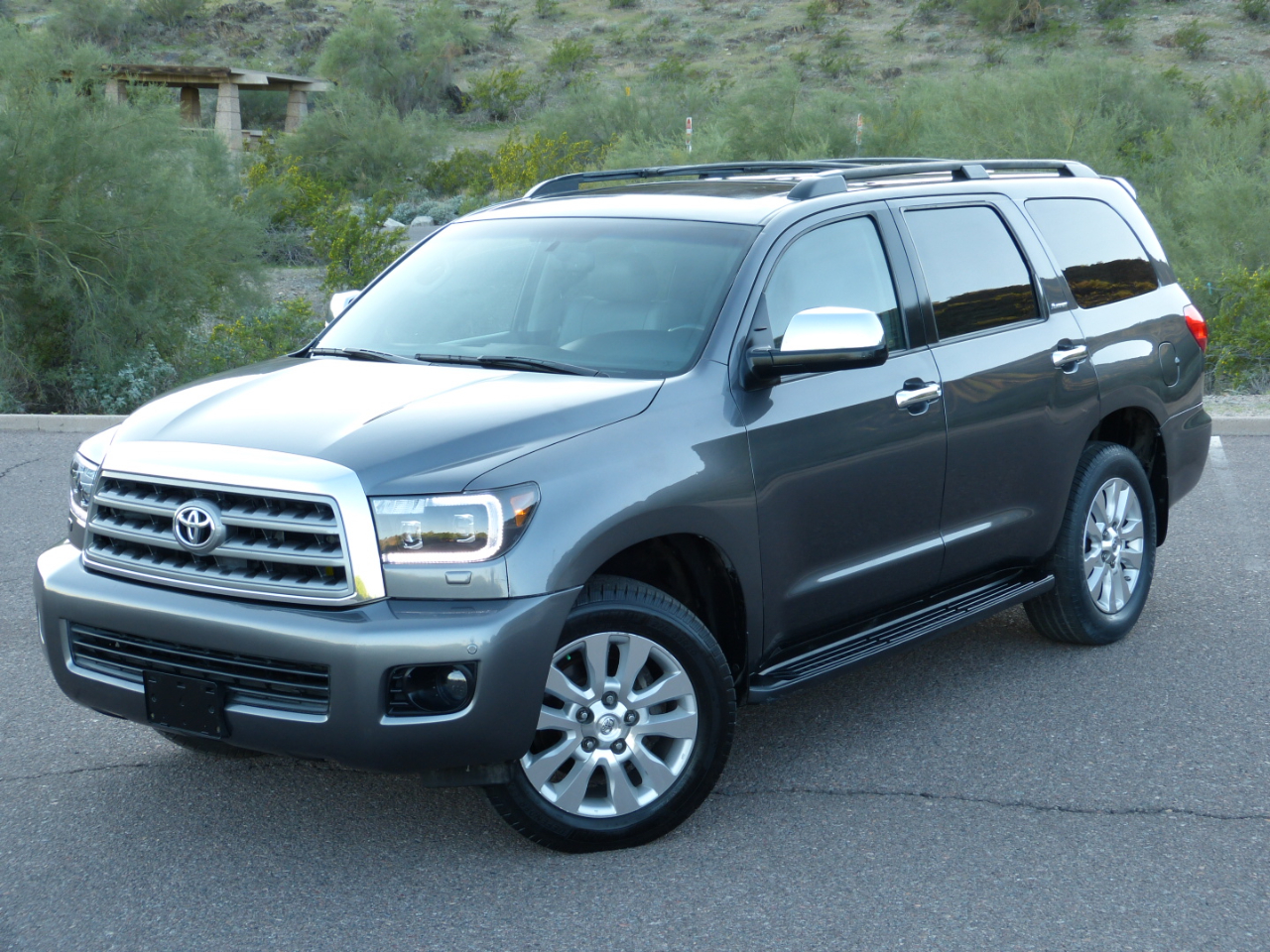 Toyota Sequoia Plantium 2WD 2014 Toyota Sequoia Plantium 2WD 2014