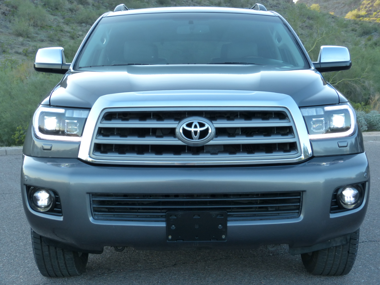 Toyota Sequoia Plantium 2WD 2014 Toyota Sequoia Plantium 2WD 2014