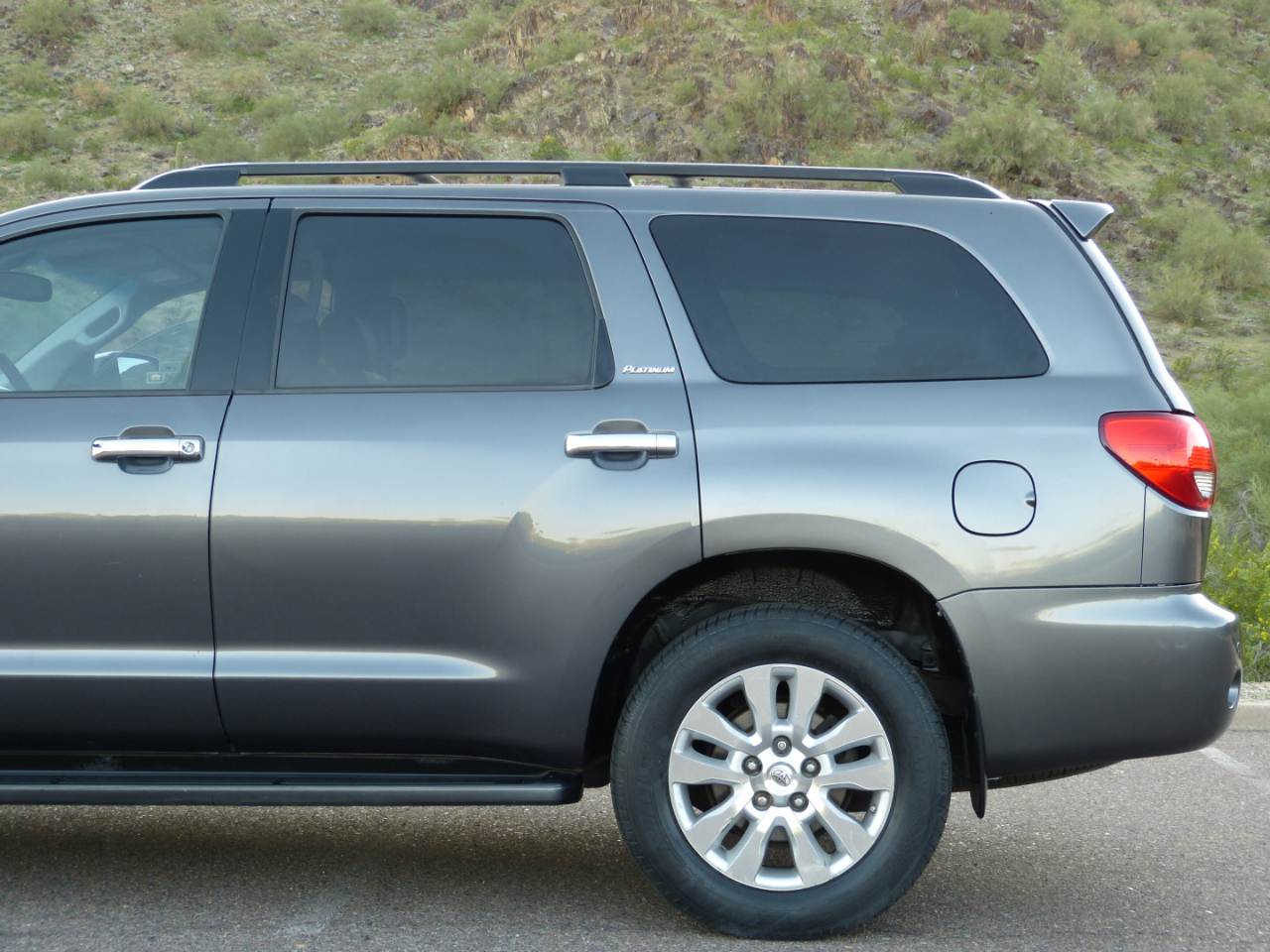 Toyota Sequoia Plantium 2WD 2014 Toyota Sequoia Plantium 2WD 2014