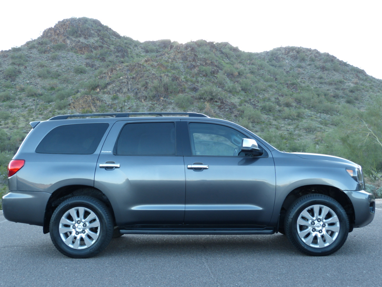 Toyota Sequoia Plantium 2WD 2014 Toyota Sequoia Plantium 2WD 2014