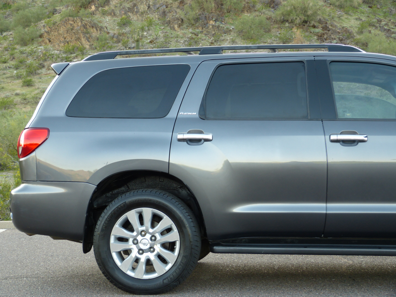 Toyota Sequoia Plantium 2WD 2014 Toyota Sequoia Plantium 2WD 2014