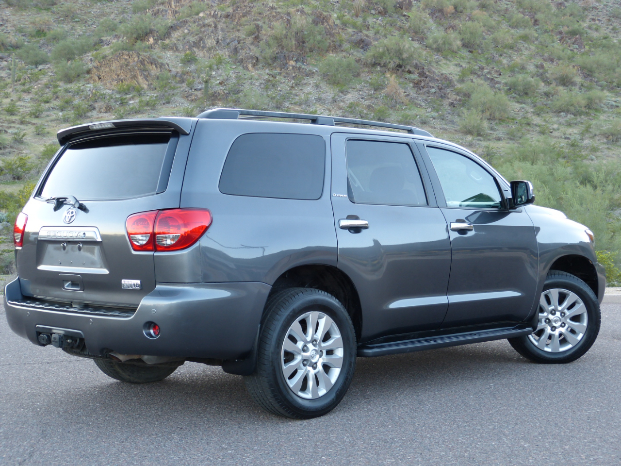 Toyota Sequoia Plantium 2WD 2014 Toyota Sequoia Plantium 2WD 2014