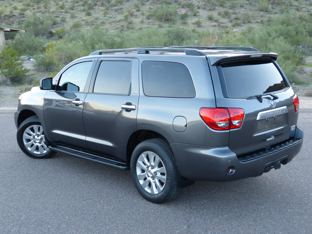 Toyota Sequoia Plantium 2WD 2014 Toyota Sequoia Plantium 2WD 2014