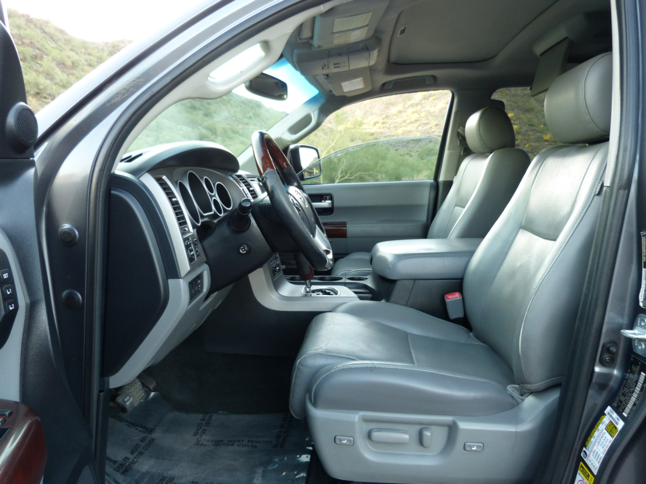 Toyota Sequoia Plantium 2WD 2014 Toyota Sequoia Plantium 2WD 2014