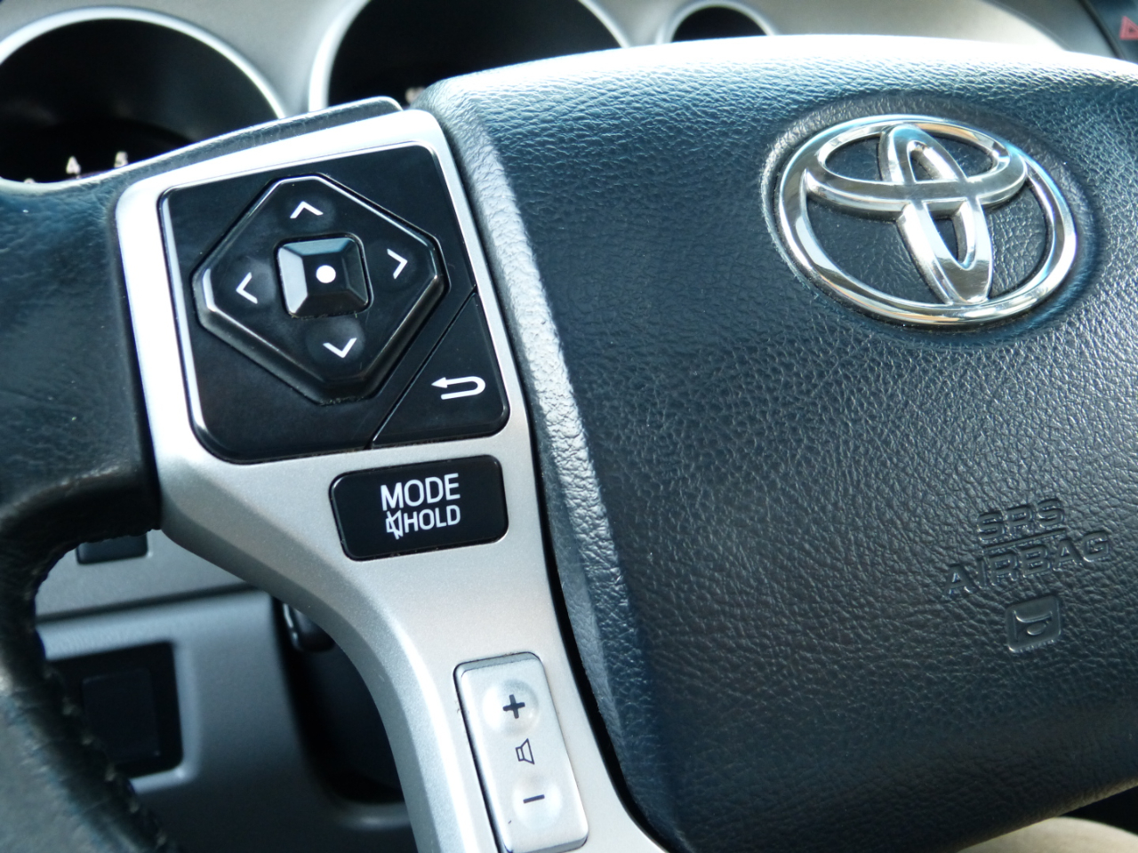 Toyota Sequoia Plantium 2WD 2014 Toyota Sequoia Plantium 2WD 2014