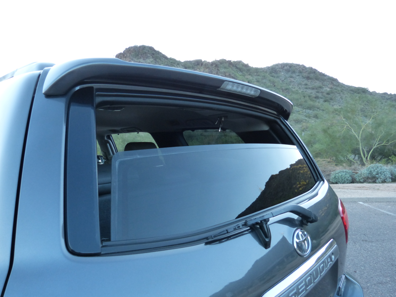 Toyota Sequoia Plantium 2WD 2014 Toyota Sequoia Plantium 2WD 2014