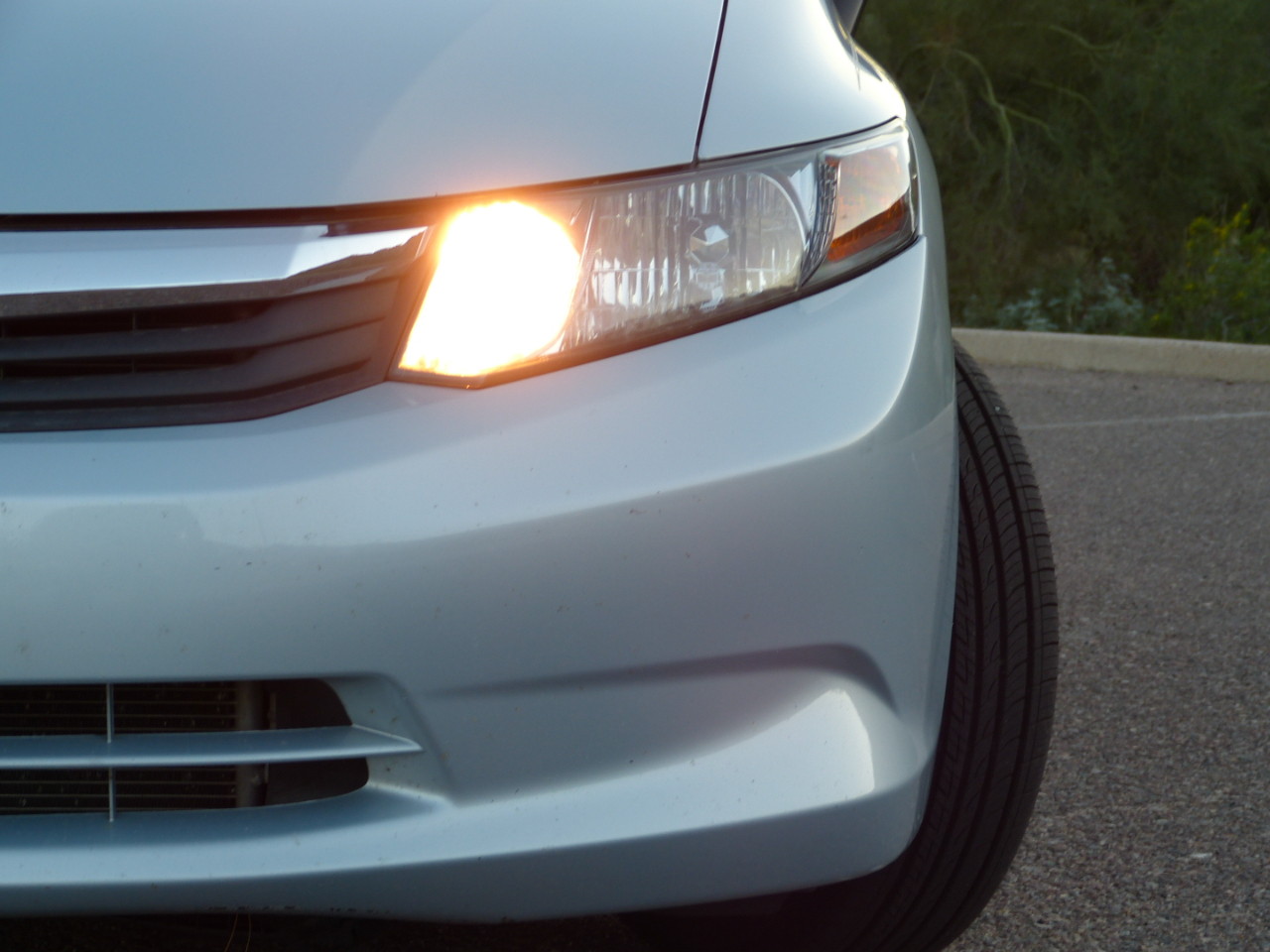 Honda Civic LX Sedan 5-Speed AT 2012 Honda Civic LX Sedan 5-Speed AT 2012