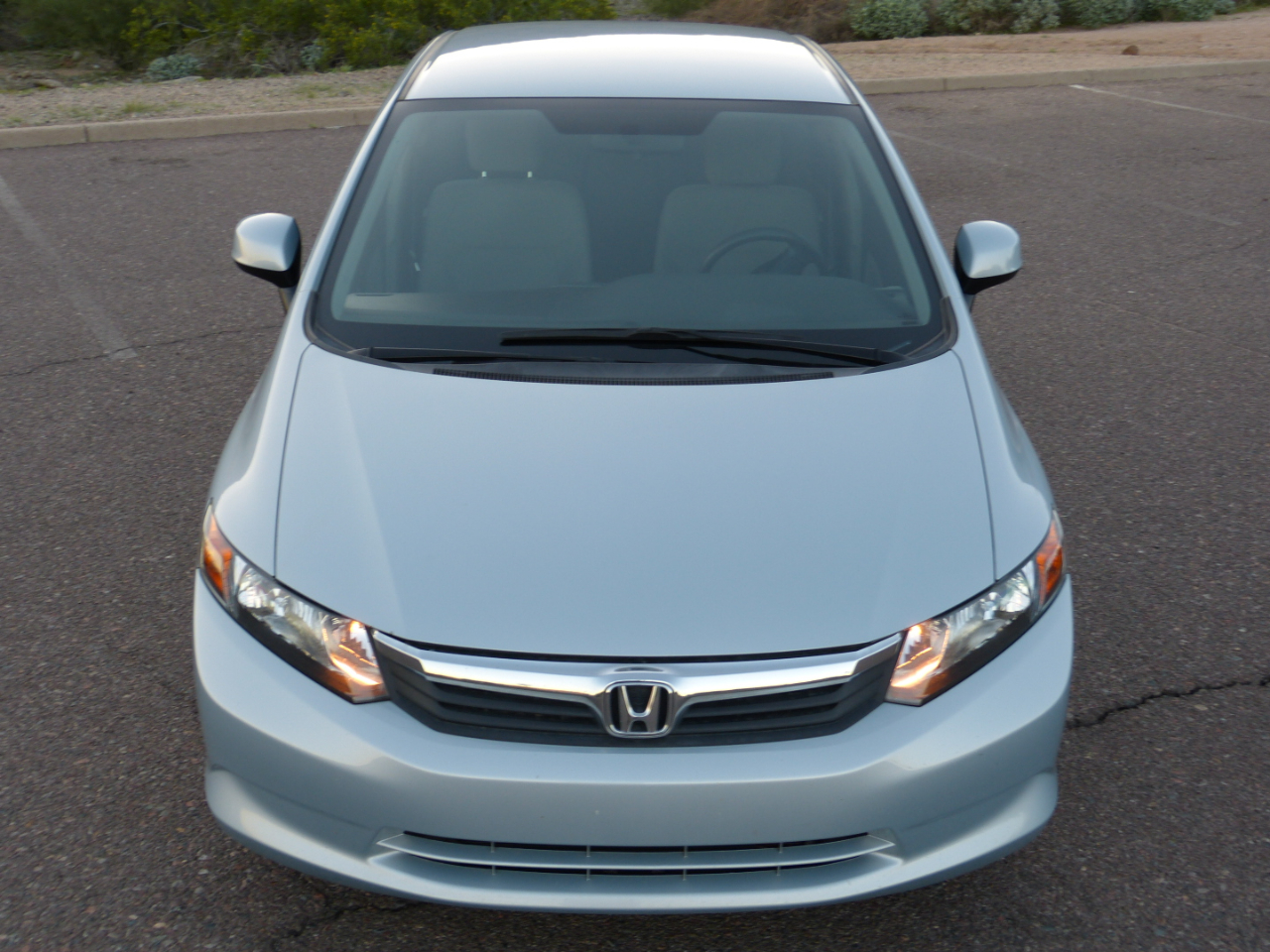 Honda Civic LX Sedan 5-Speed AT 2012 Honda Civic LX Sedan 5-Speed AT 2012