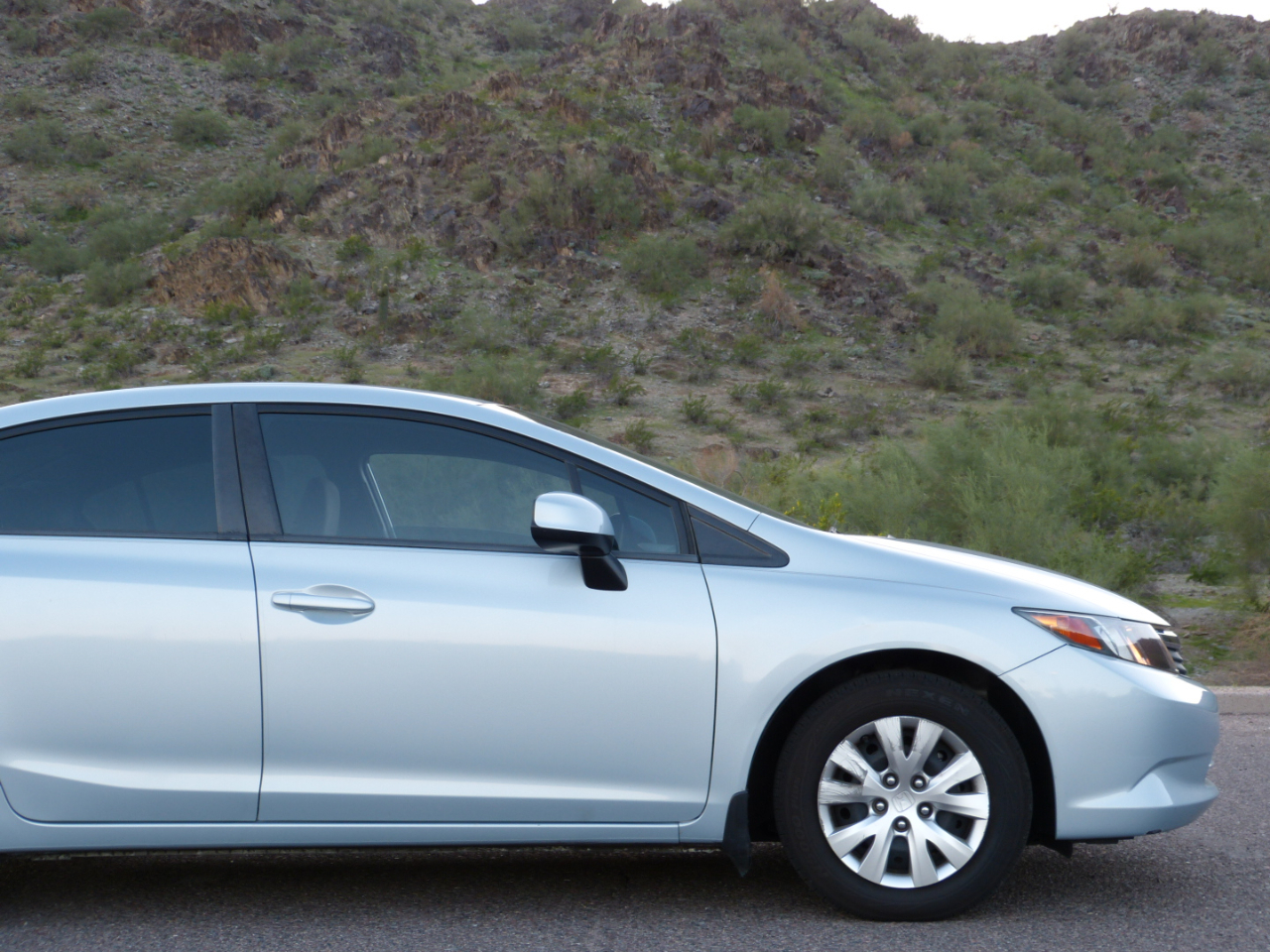 Honda Civic LX Sedan 5-Speed AT 2012 Honda Civic LX Sedan 5-Speed AT 2012