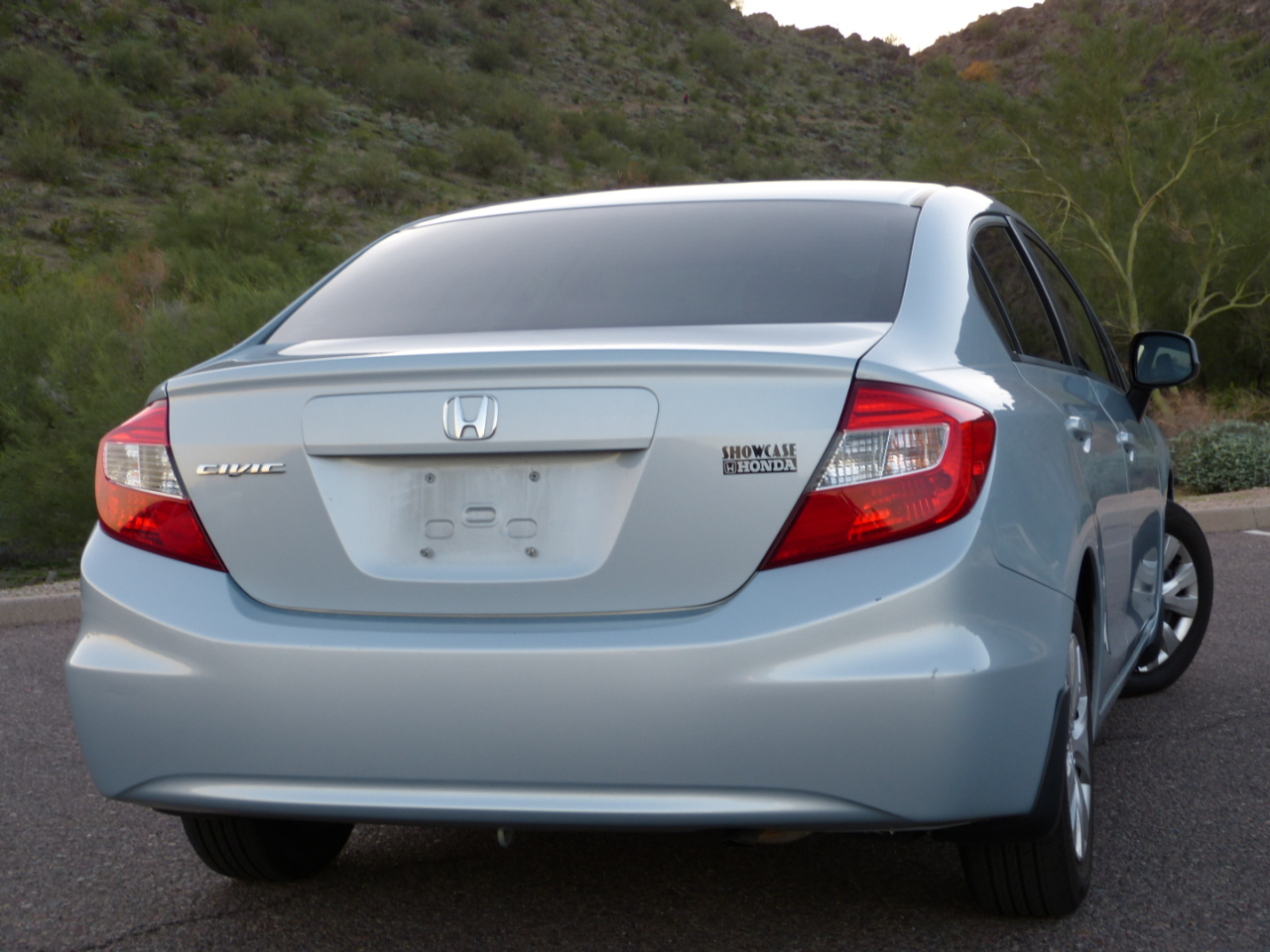 Honda Civic LX Sedan 5-Speed AT 2012 Honda Civic LX Sedan 5-Speed AT 2012