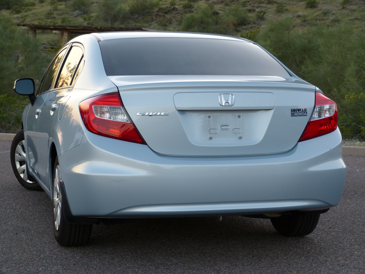 Honda Civic LX Sedan 5-Speed AT 2012 Honda Civic LX Sedan 5-Speed AT 2012