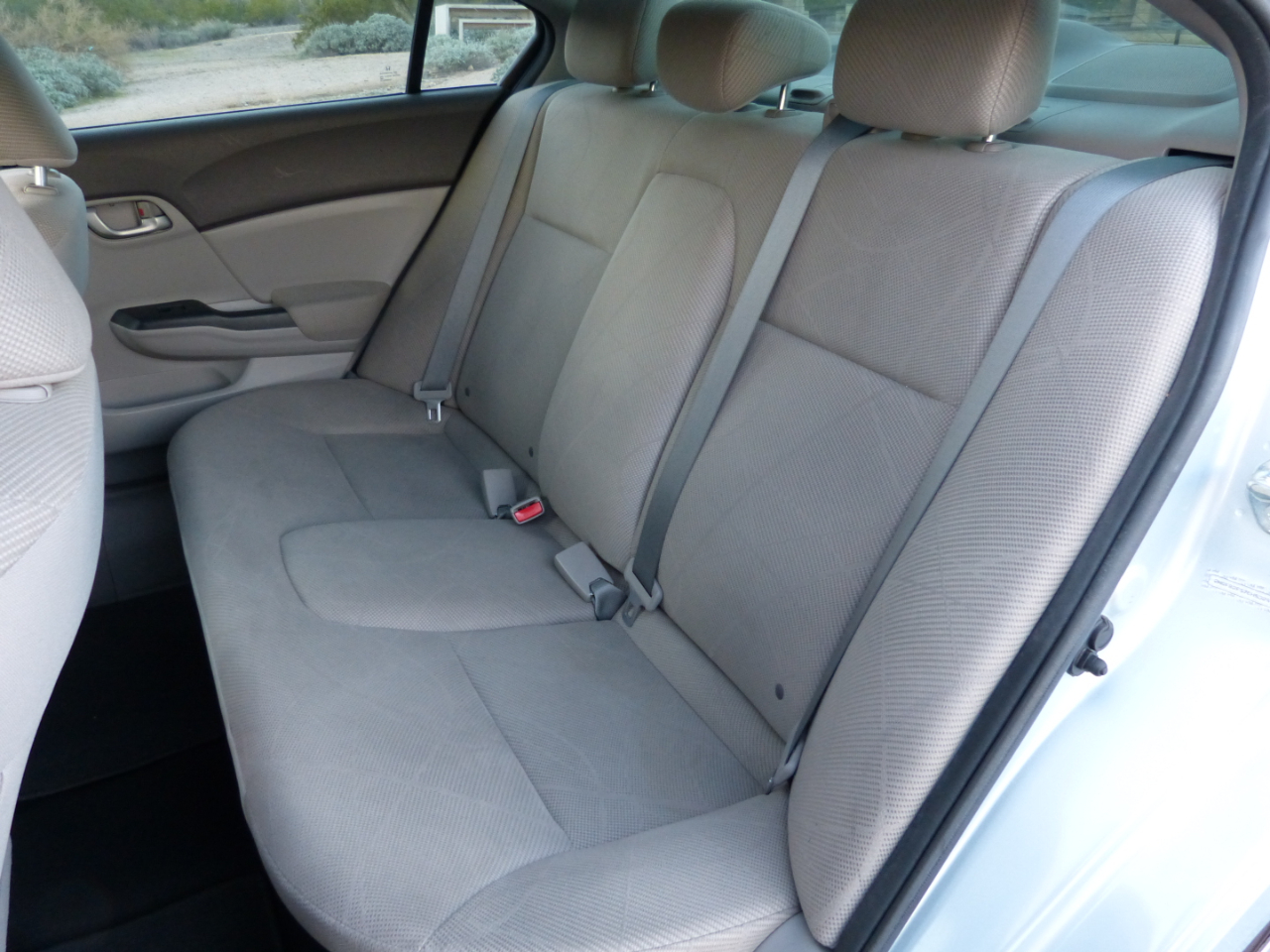 Honda Civic LX Sedan 5-Speed AT 2012 Honda Civic LX Sedan 5-Speed AT 2012