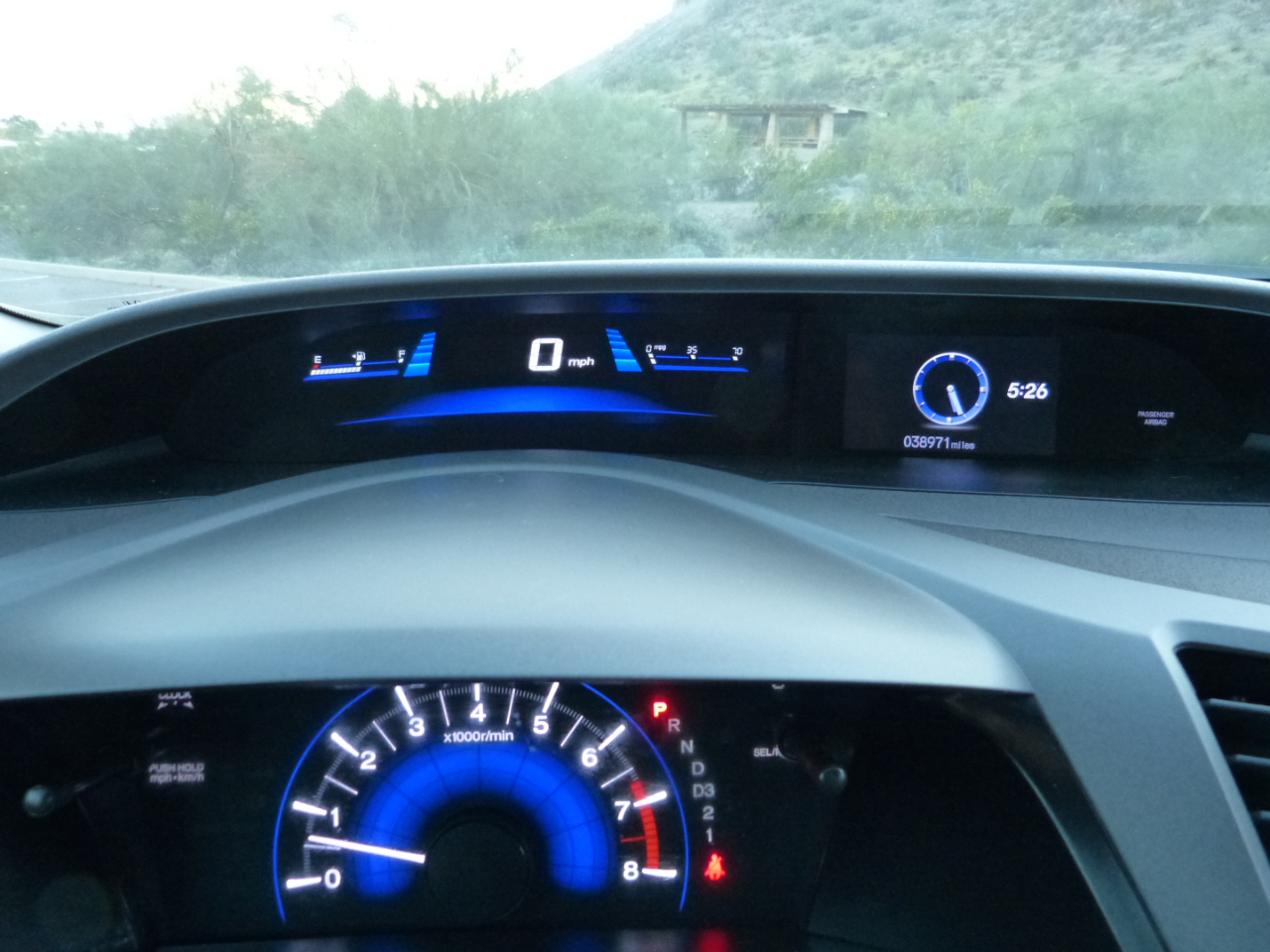 Honda Civic LX Sedan 5-Speed AT 2012 Honda Civic LX Sedan 5-Speed AT 2012