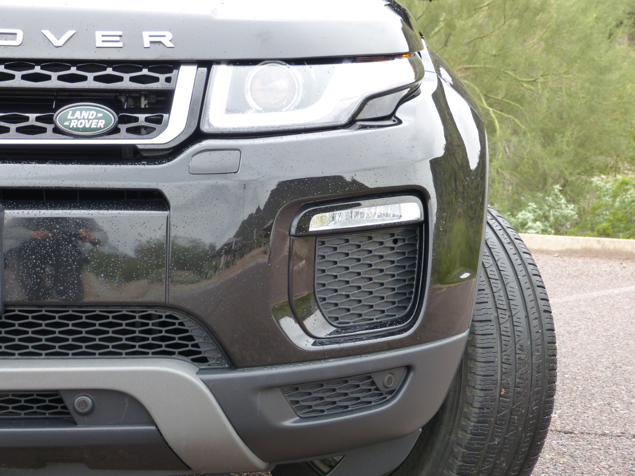 2018 Land Rover Range Rover Evoque SE photo 3