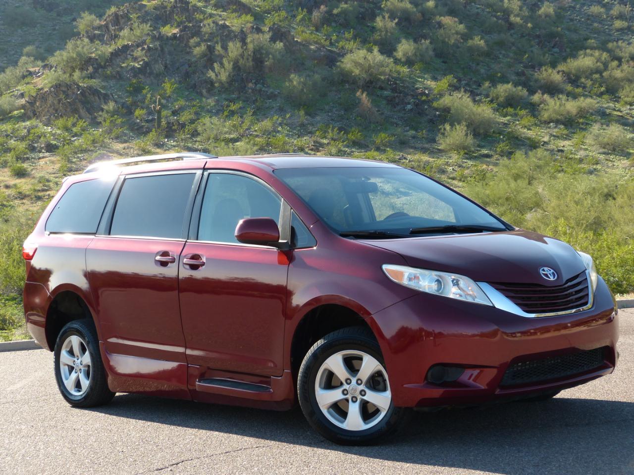 Toyota Sienna  2015