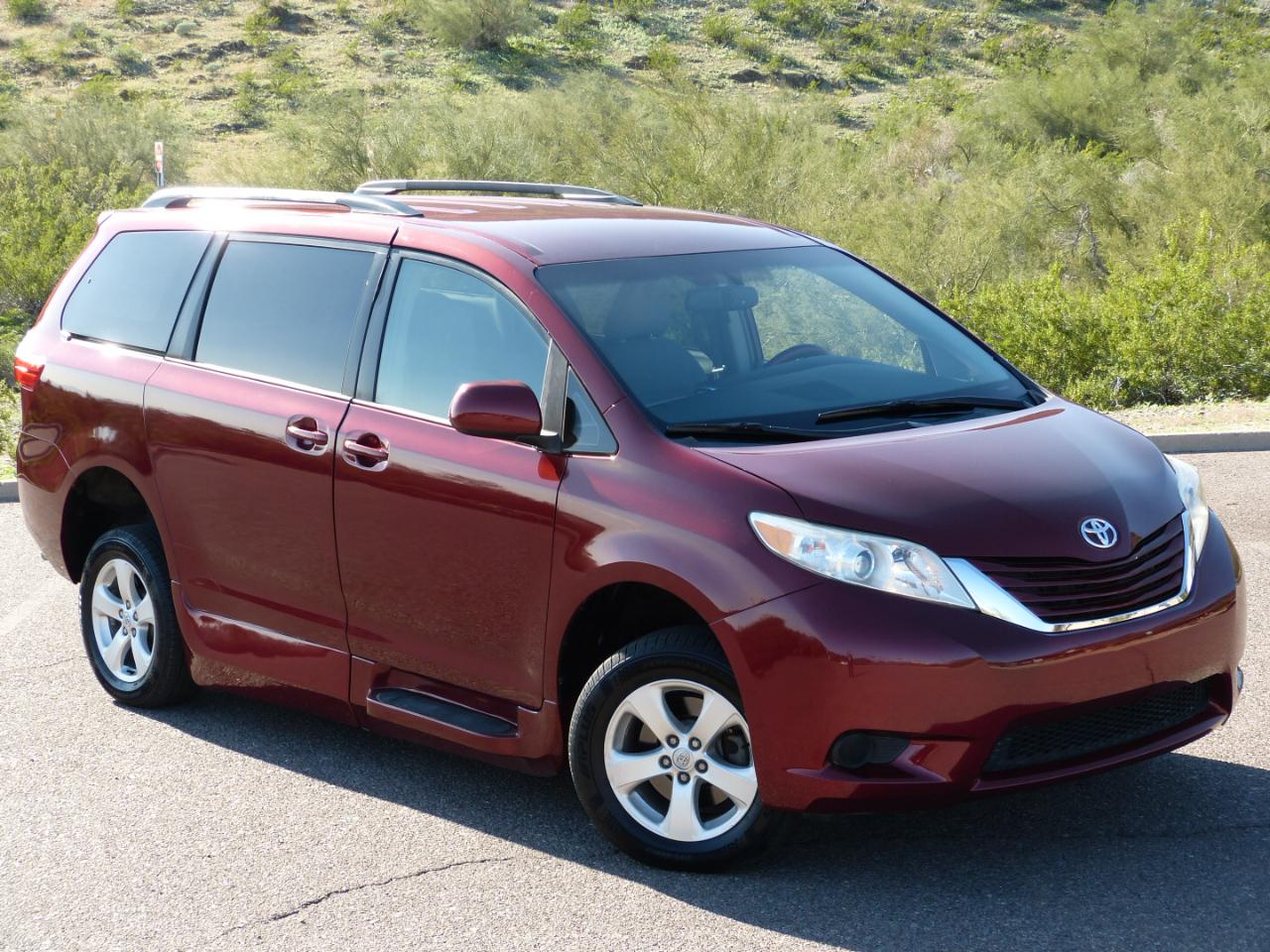 Toyota Sienna  2015