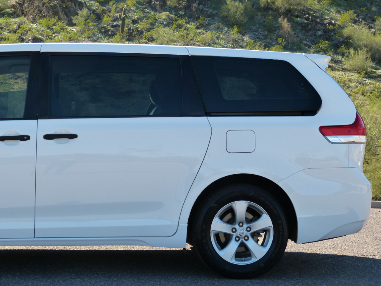 Toyota Sienna FWD 7-Passenger V6 2013