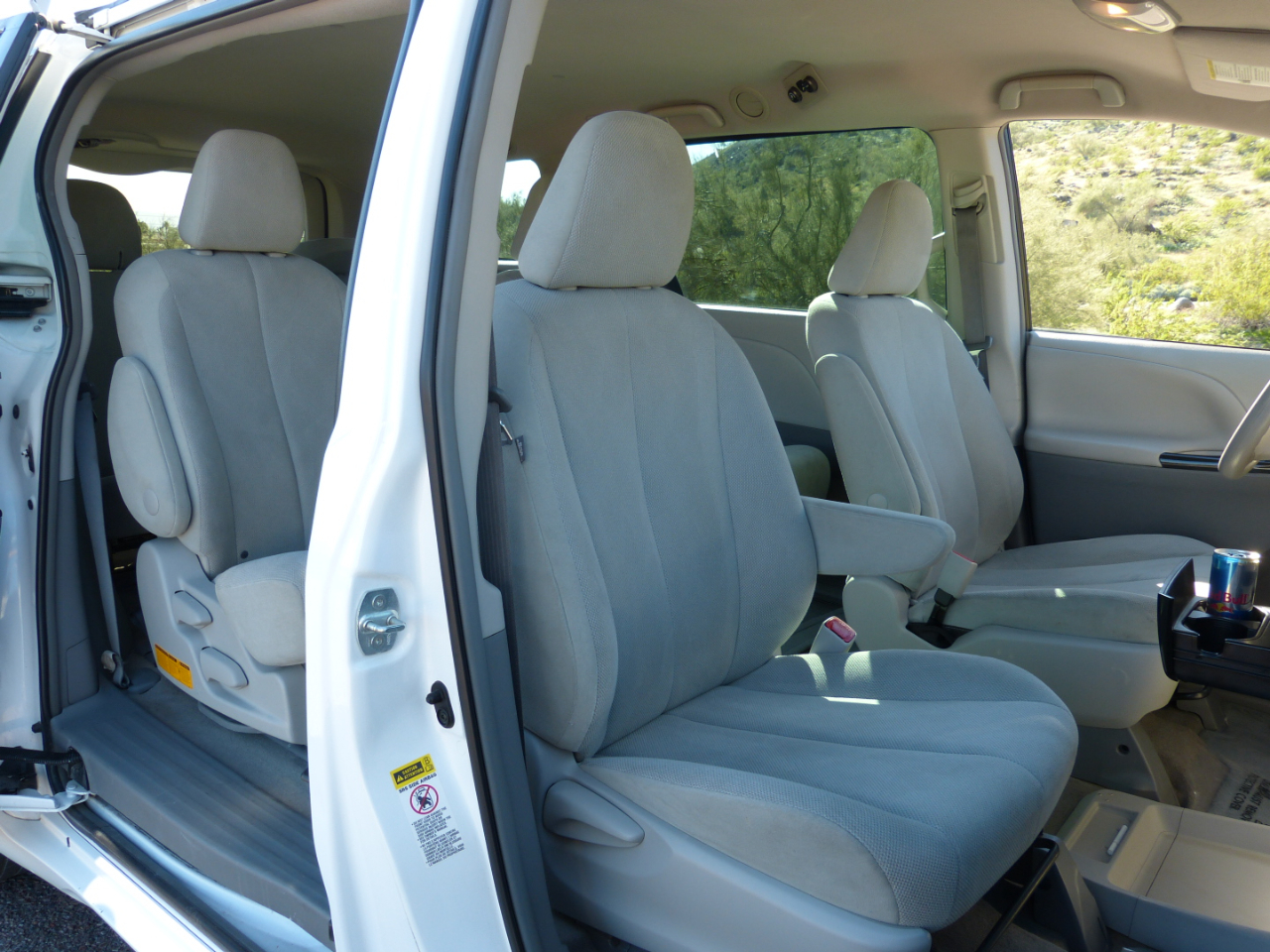 Toyota Sienna FWD 7-Passenger V6 2013