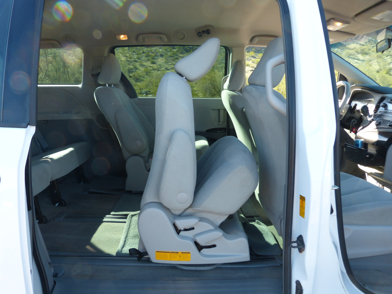 Toyota Sienna FWD 7-Passenger V6 2013