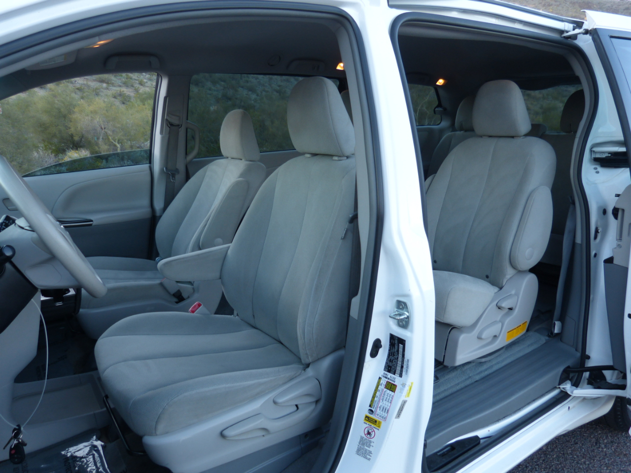 Toyota Sienna FWD 7-Passenger V6 2014