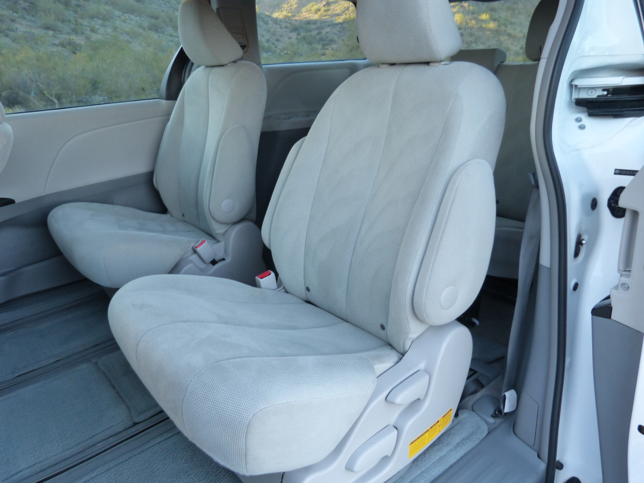 Toyota Sienna FWD 7-Passenger V6 2014