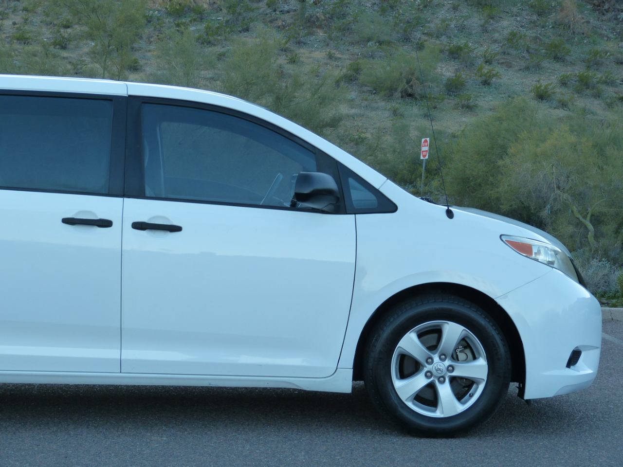 Toyota Sienna FWD 7-Passenger V6 2014