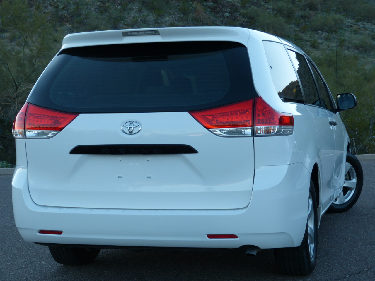 Toyota Sienna FWD 7-Passenger V6 2014