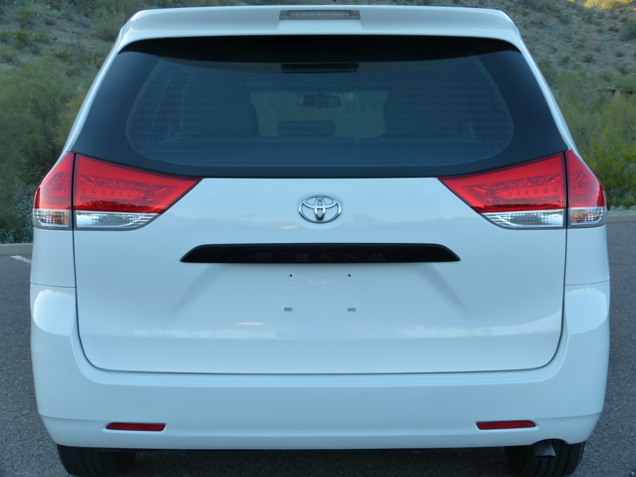 Toyota Sienna FWD 7-Passenger V6 2014