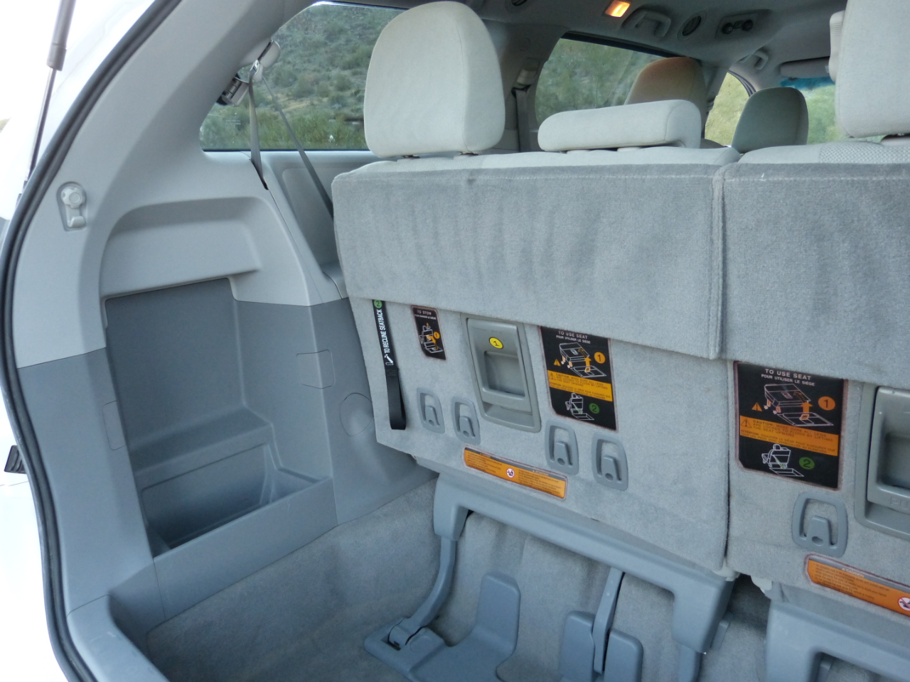 Toyota Sienna FWD 7-Passenger V6 2014