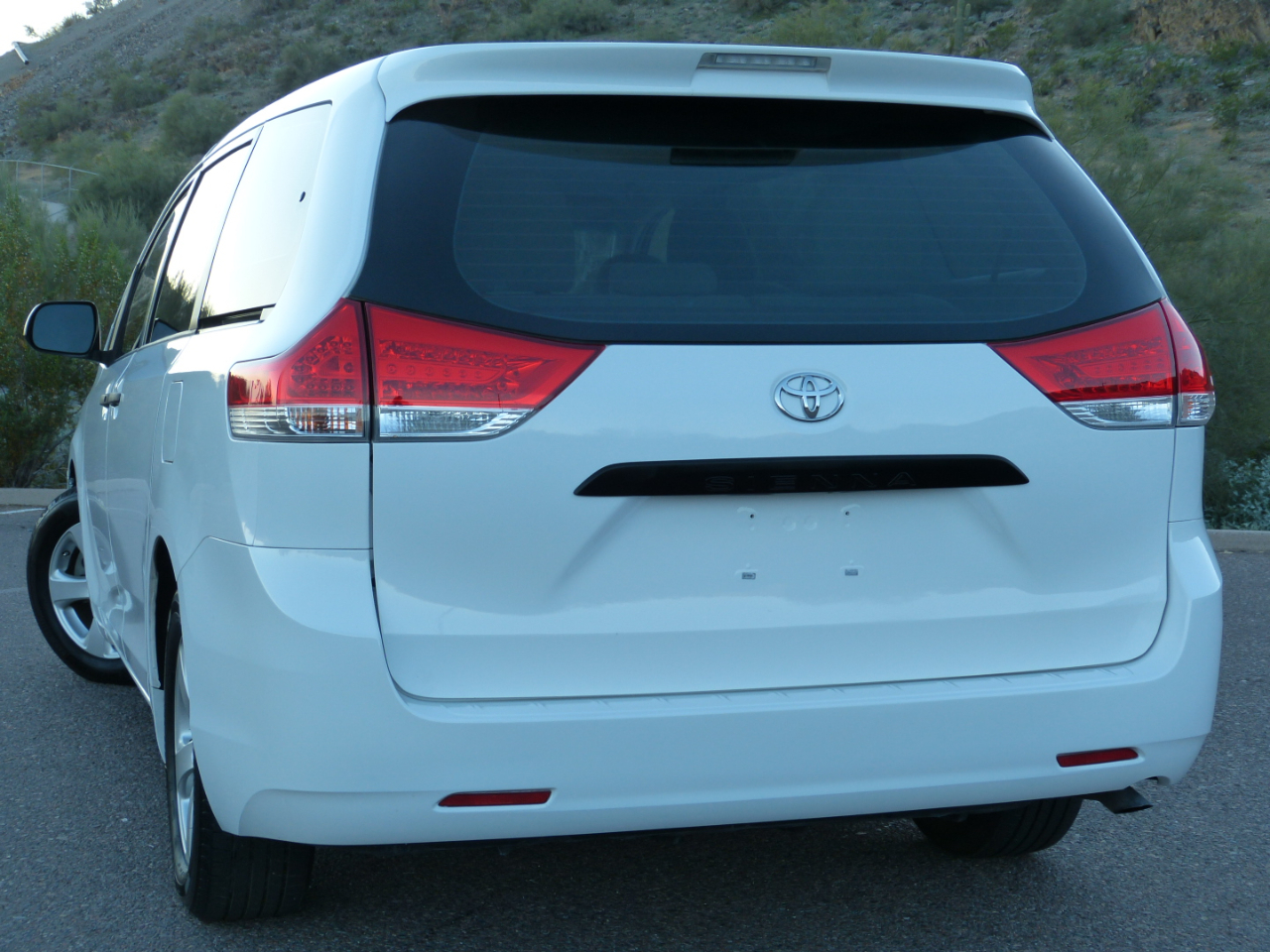 Toyota Sienna FWD 7-Passenger V6 2014